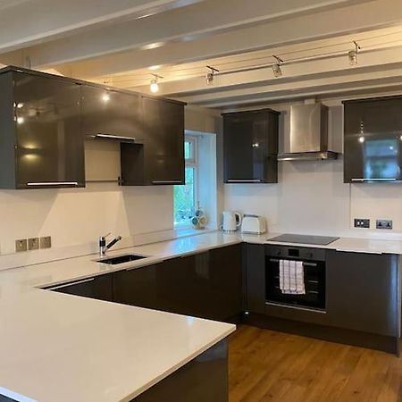 ストックポートContemporary Duplex - Private Patio & Parkingアパートメント エクステリア 写真